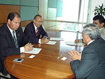 Em Brasília, Alceu Moreira defende ampliação da área para plantio da cana-de-açúcar