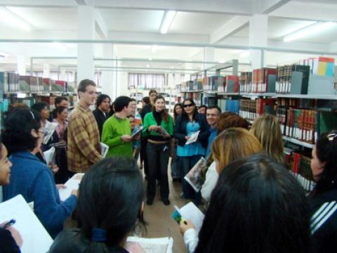 UFRGS utiliza biblioteca da CNEC/Osório como exemplo