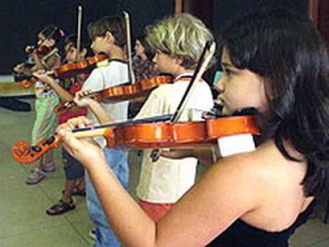 Projeto prevendo música nas escolas aguarda parecer