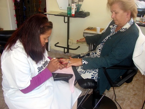 Salões de Beleza e tatuadores aderem ao combate das Hepatites Virais em Imbé