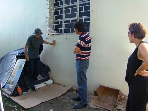 Ação Social aborda andarilho na Vila São João em Torres