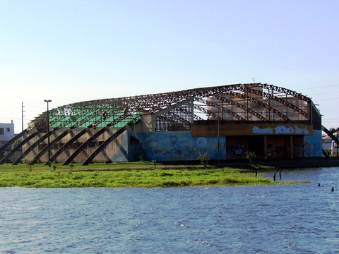 Torres: demolição do ginásio da Lagoa está em andamento