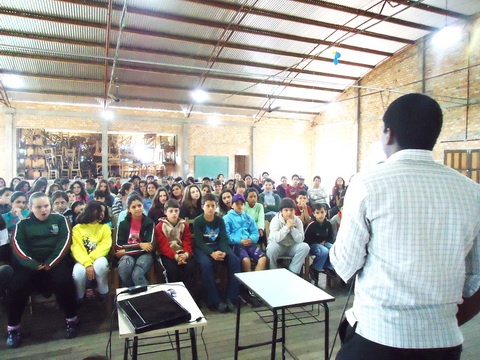 Escola Tuiuti realiza ciclo de palestras em Osório