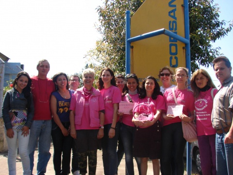 Voluntárias realizam Blitz Rosa em Imbé e Tramandaí