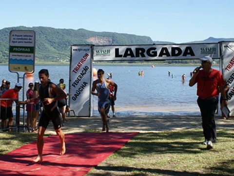 Lagoa do Peixoto recebe triatletas em Osório