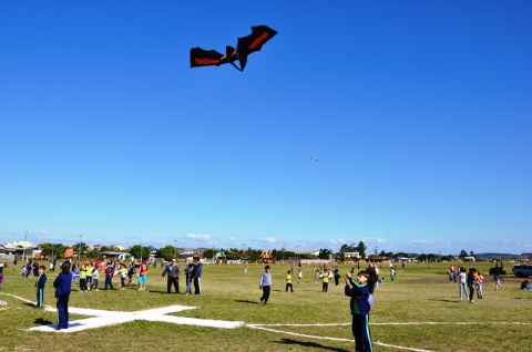 Alunos da rede municipal participam do Festival de Pipas em Torres