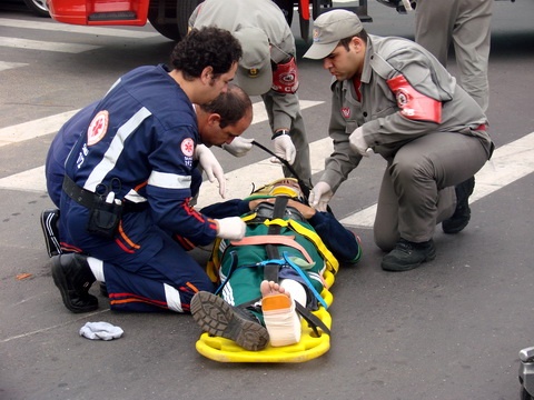 Entregador de gás fica ferido em colisão na cidade de Osório