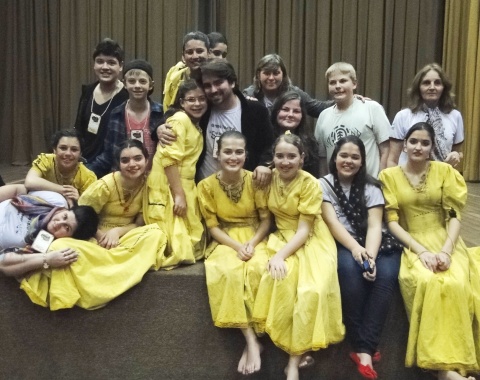 Grupo teatral escolar de Maquiné conquista prêmios em festival de Montenegro