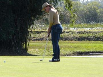 Torneio de inverno movimenta campo de golfe em Torres