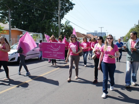 Passeata alusiva ao Outubro Rosa é realizada em Osório