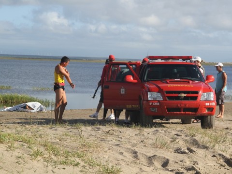 Bombeiros localizam homem desaparecido em lagoa de Cidreira