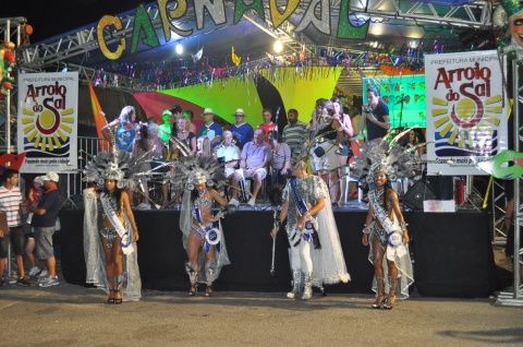 Arroio do Sal escolhe a Corte do Carnaval de Rua 2013 neste sábado