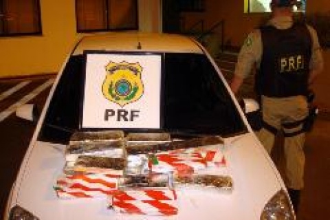 PRF prende homem com 20 quilos de maconha na BR 101