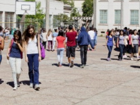 Rematrícula nas escolas estaduais começa nesta terça-feira