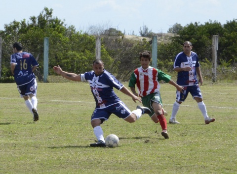 17 gols em quatro jogos do Municipal de Futebol de Campo de Imbé