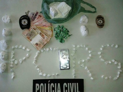 Polícia Civil apreende droga e prende dois por tráfico de drogas em Tramandaí