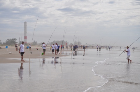 Dupla de Areias Brancas vence torneio de pesca de Arroio do Sal