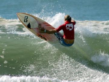 Píer de Salinas é palco da Taça Potesat de Surf Amador