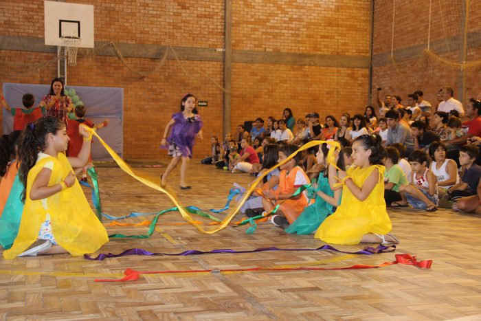 Escola Municipal Cordeiro de Farias realiza Tarde Cultural em Osório