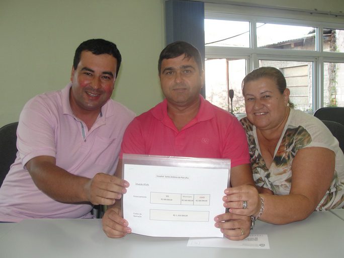 Vereador recebe garantia de que Mãe de Deus ficará por mais 60 dias no Hospital em Santo Antônio