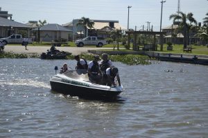 Pescadores são flagrados praticando pesca predatória no Litoral Norte