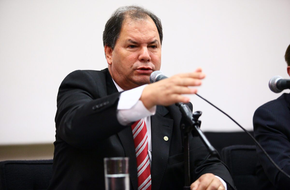 Deputado Alceu Moreira quer suspensão de portaria que "liquida" com a pesca no Litoral