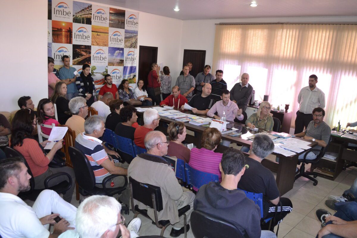 Internautas participaram de reunião na Prefeitura de Imbé