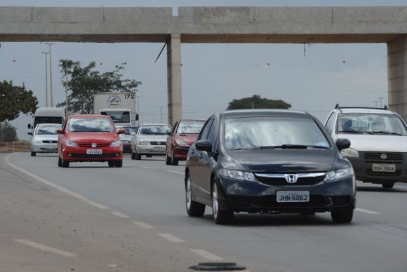 PRF reforça fiscalização nas rodovias para combater excesso de velocidade