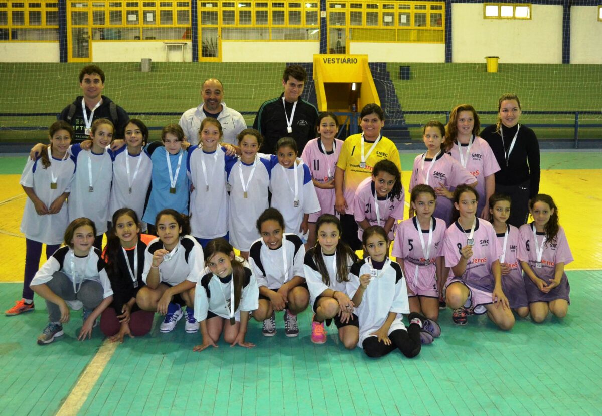 Escola Tiradentes vence Futsal Mirim Feminino nos JIMI