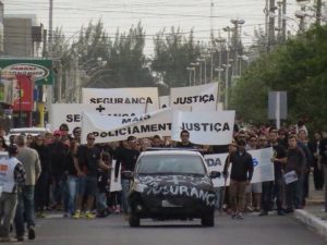 Caso Dejone: caminhada pela paz reúne cerca de mil pessoas em Tramandaí (Vídeo)