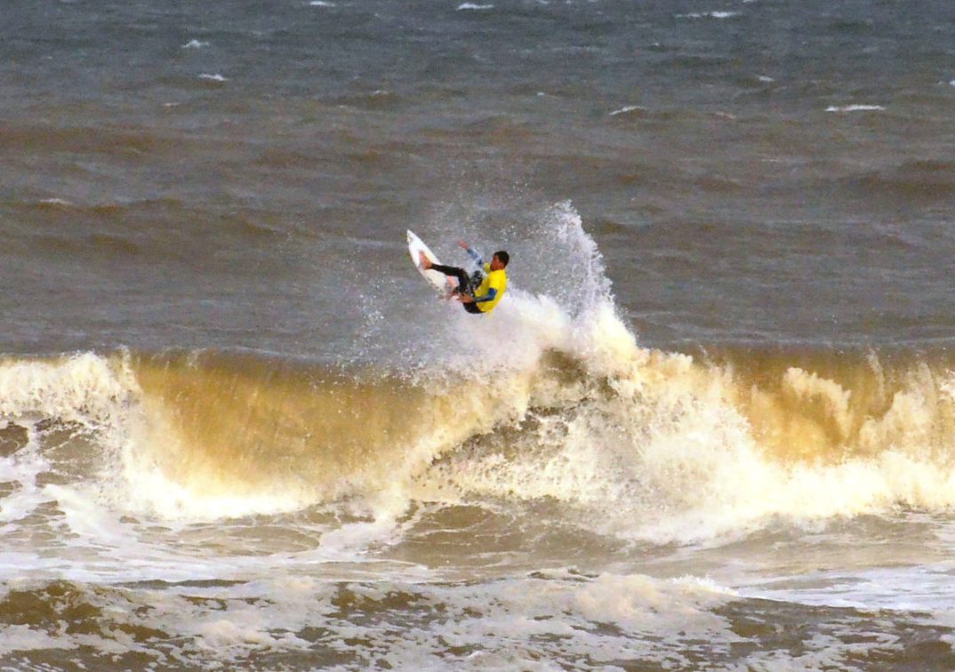 Surf Treino da ASIB contou com boas ondas em Imbé