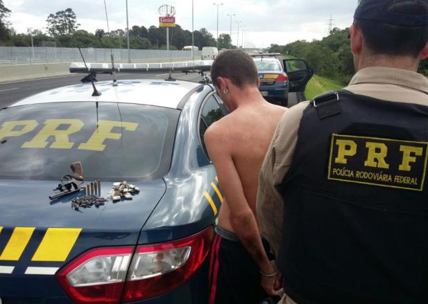 PRF prende homem por tráfico de drogas na freeway