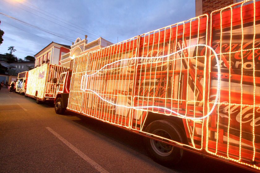 Caravana de Natal Coca-Cola chega ao Litoral Norte neste domingo: roteiro tem mudanças