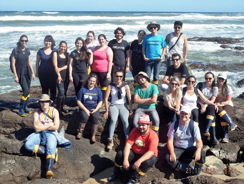 Acadêmicos do curso de ciências biológicas da FACOS realizam saída de campo para o Parque Estadual de Itapeva