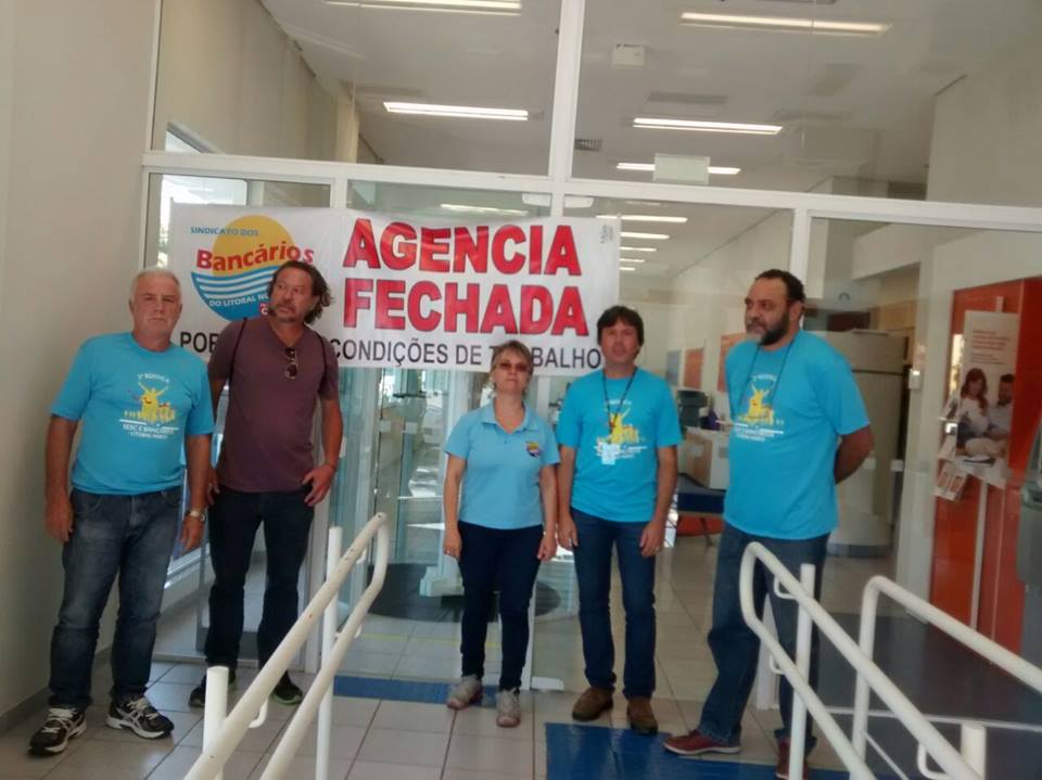 Sindicato dos bancários fecha agência do Itaú em Osório