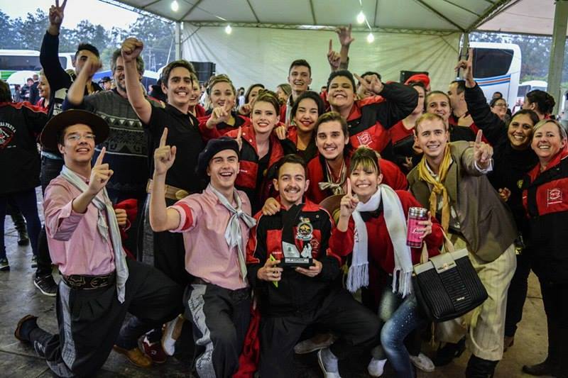 Grupo Folclórico Chaleira Preta de Ijuí conquistou 1º lugar na Força B no Rodeio de Osório
