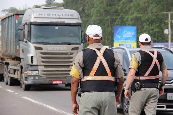 Daer restringe tráfego nas rodovias estaduais para reduzir riscos de acidentes