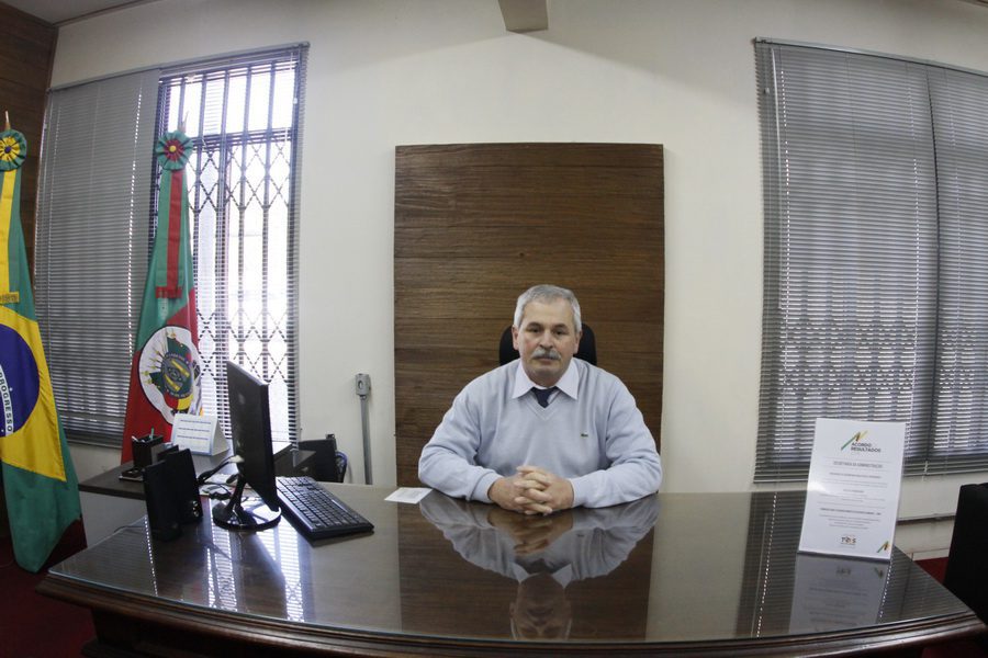 Ex-prefeito de Balneário Pinhal assume interinamente a presidência da FDRH