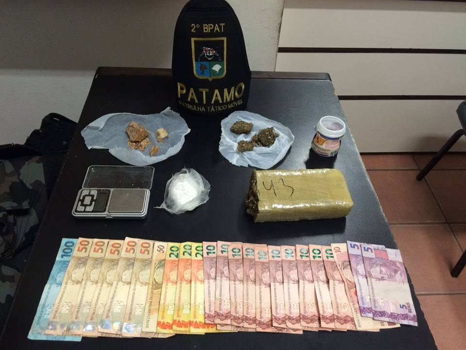 Homem é preso no Litoral acusado de tentar subornar policiais com R$ 25 mil por semana