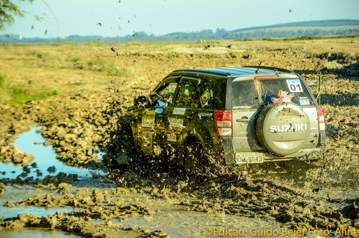 Antes da finalíssima em Osório, Campeonato Gaúcho de Rally Regularidade 4x4 tem prova disputada no detalhe