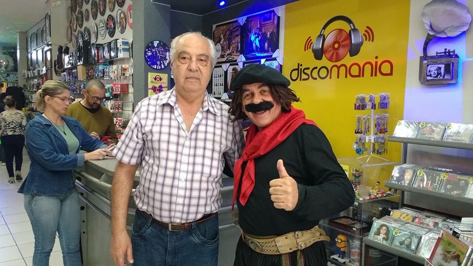 Guri de Uruguaina visita a Disco Mania em Osório
