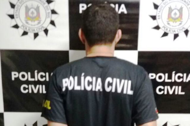 Pastor é preso se passando por policial em prostíbulo da região