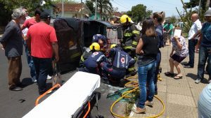 Gestante fica ferida após colisão no centro de Osório