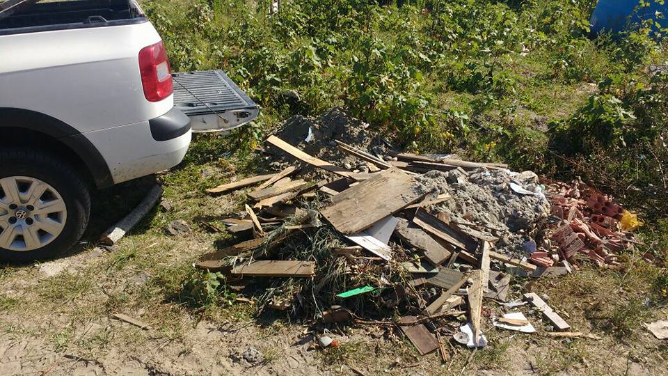 Flagrante: Prefeitura de Imbé notifica mais um descarte irregular de resíduos