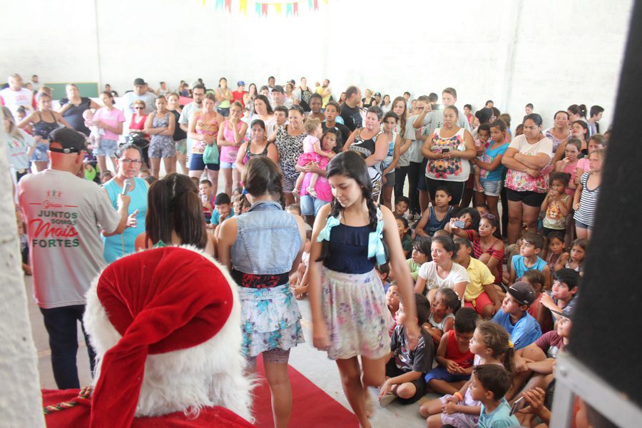 ONG “Juntos Somos Mais Fortes” realiza natal solidário em Tramandaí