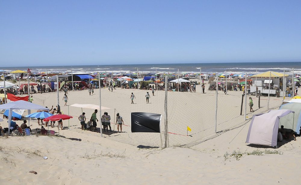 Copa Verão de Beach Soccer começa neste domingo em Capão da Canoa