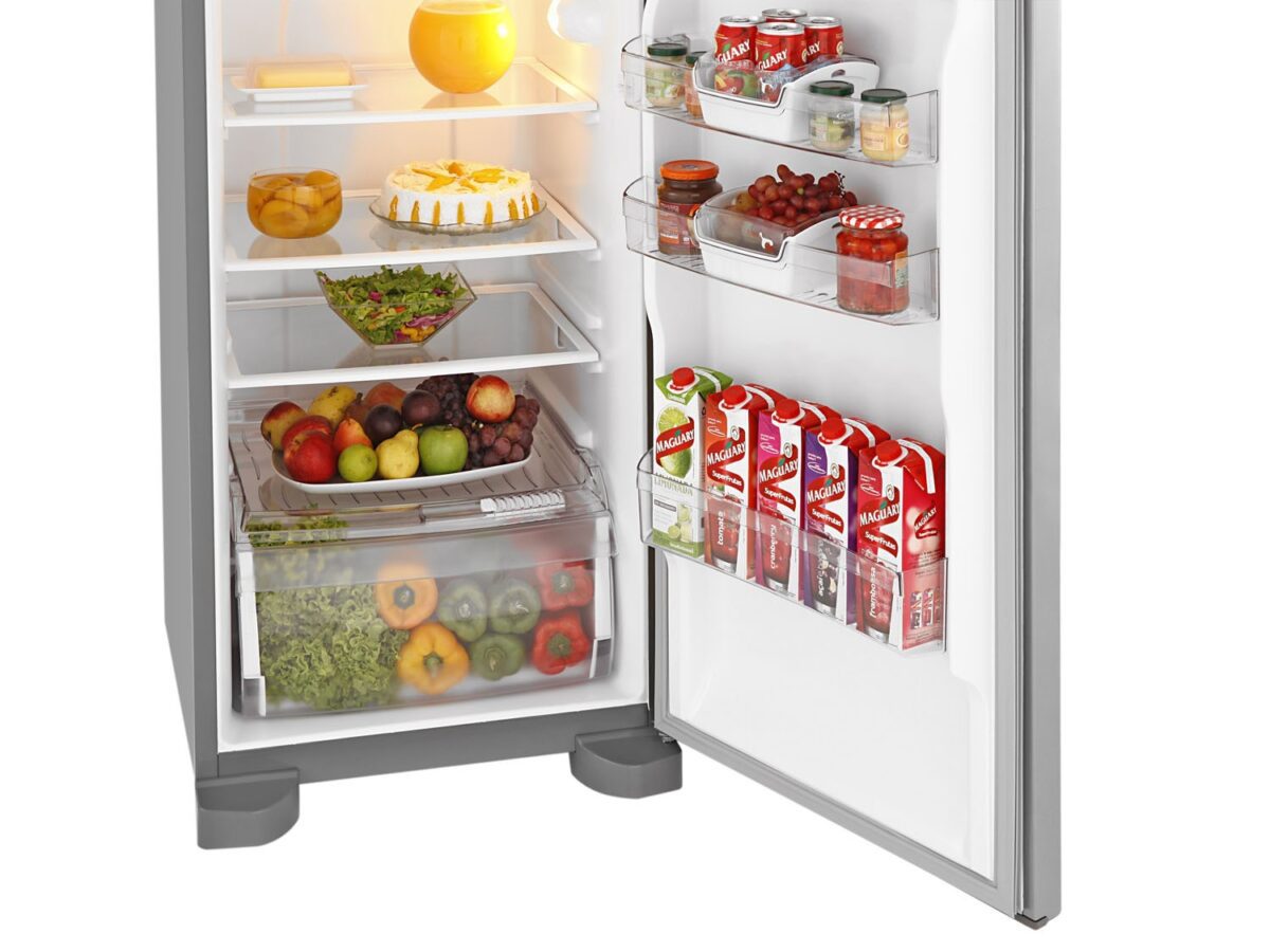 Empresa ensina seis mudanças de hábito para economizar com a geladeira