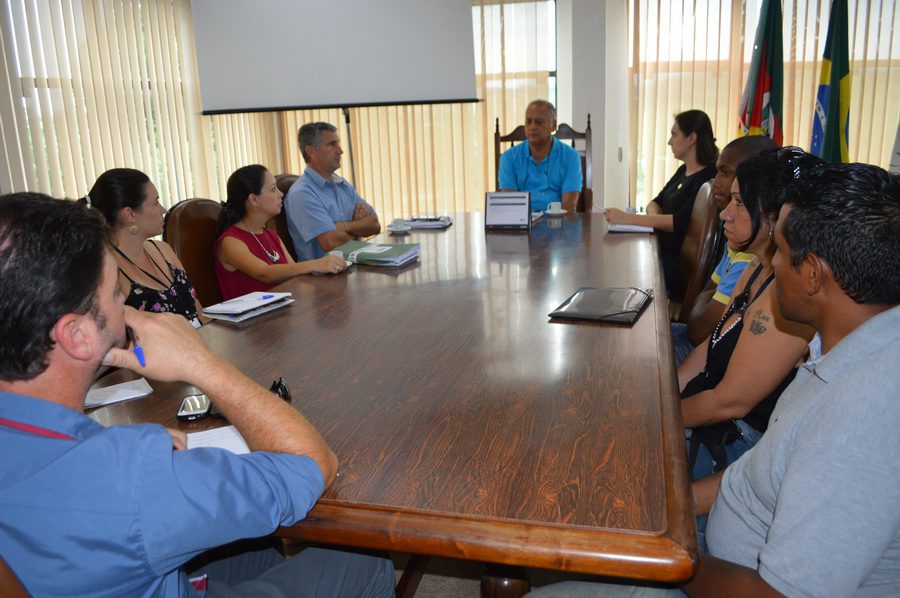 Reunião tenta encontrar soluções para o Residencial Santo Antônio