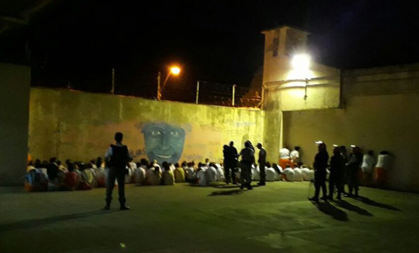 Superlotação gera revolta de detentas em Torres