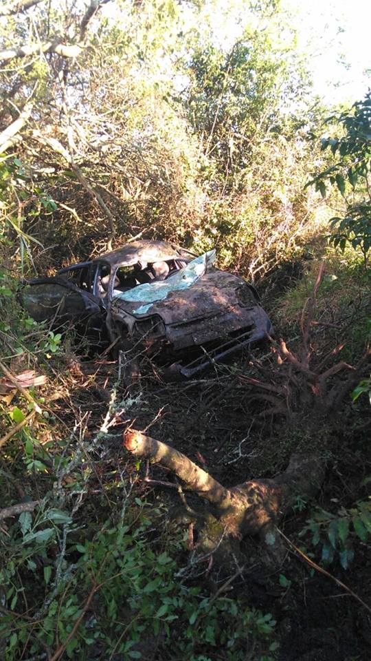 Mulher morre após saída de pista na RSC-101 em Capivari do Sul